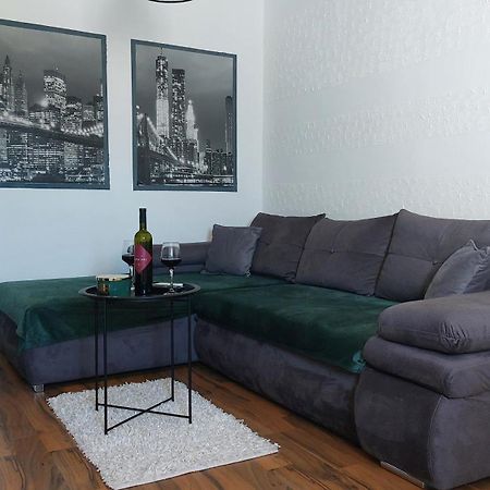 פירובאץ Apartment Zana מראה חיצוני תמונה