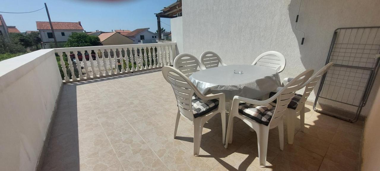 פירובאץ Apartment Zana מראה חיצוני תמונה