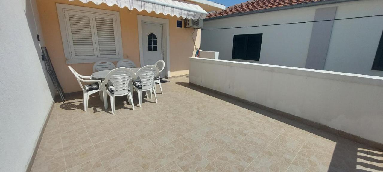 פירובאץ Apartment Zana מראה חיצוני תמונה