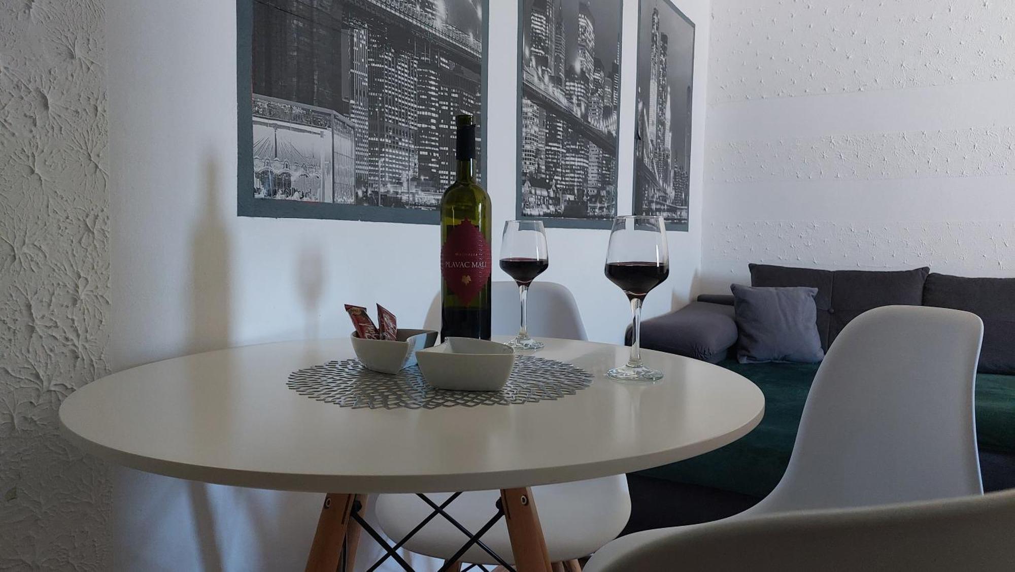 פירובאץ Apartment Zana מראה חיצוני תמונה